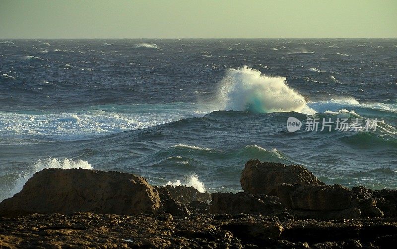 地中海风暴在戈佐- 4